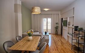 “The Elysian” City Center Apartment